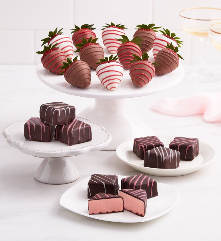 Strawberry Cheesecake Bites™ with Love & Romance Berries